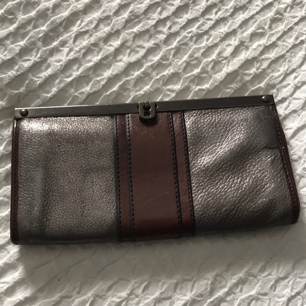 Fossil Vintage Inspired Metallic Silver Frame Clutch/Wallet